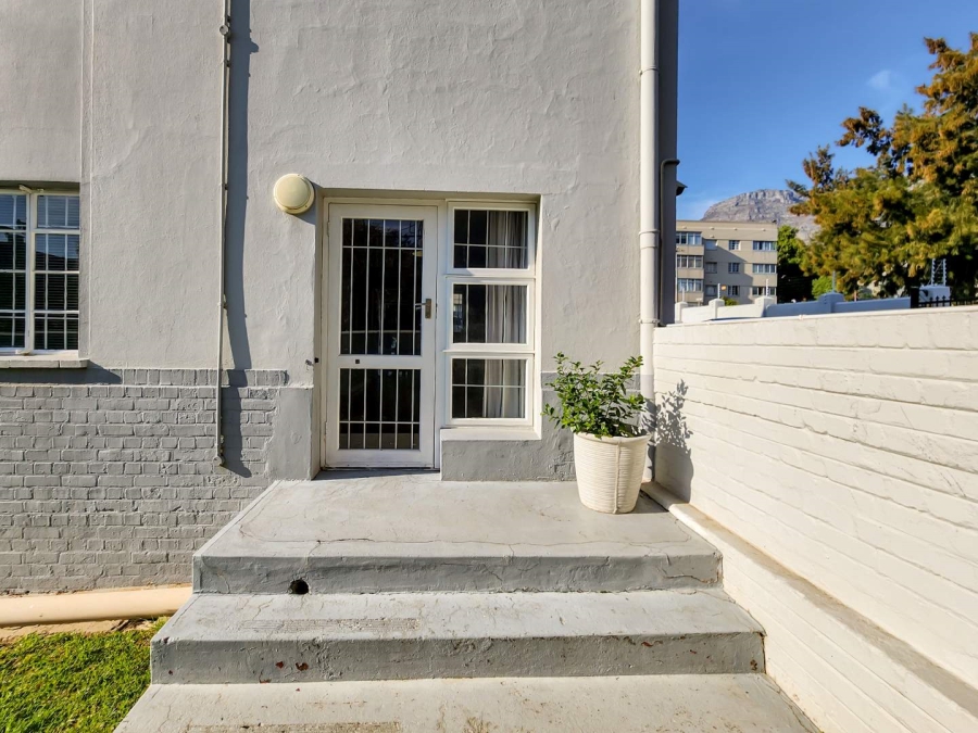 2 Bedroom Property for Sale in Zonnebloem Western Cape